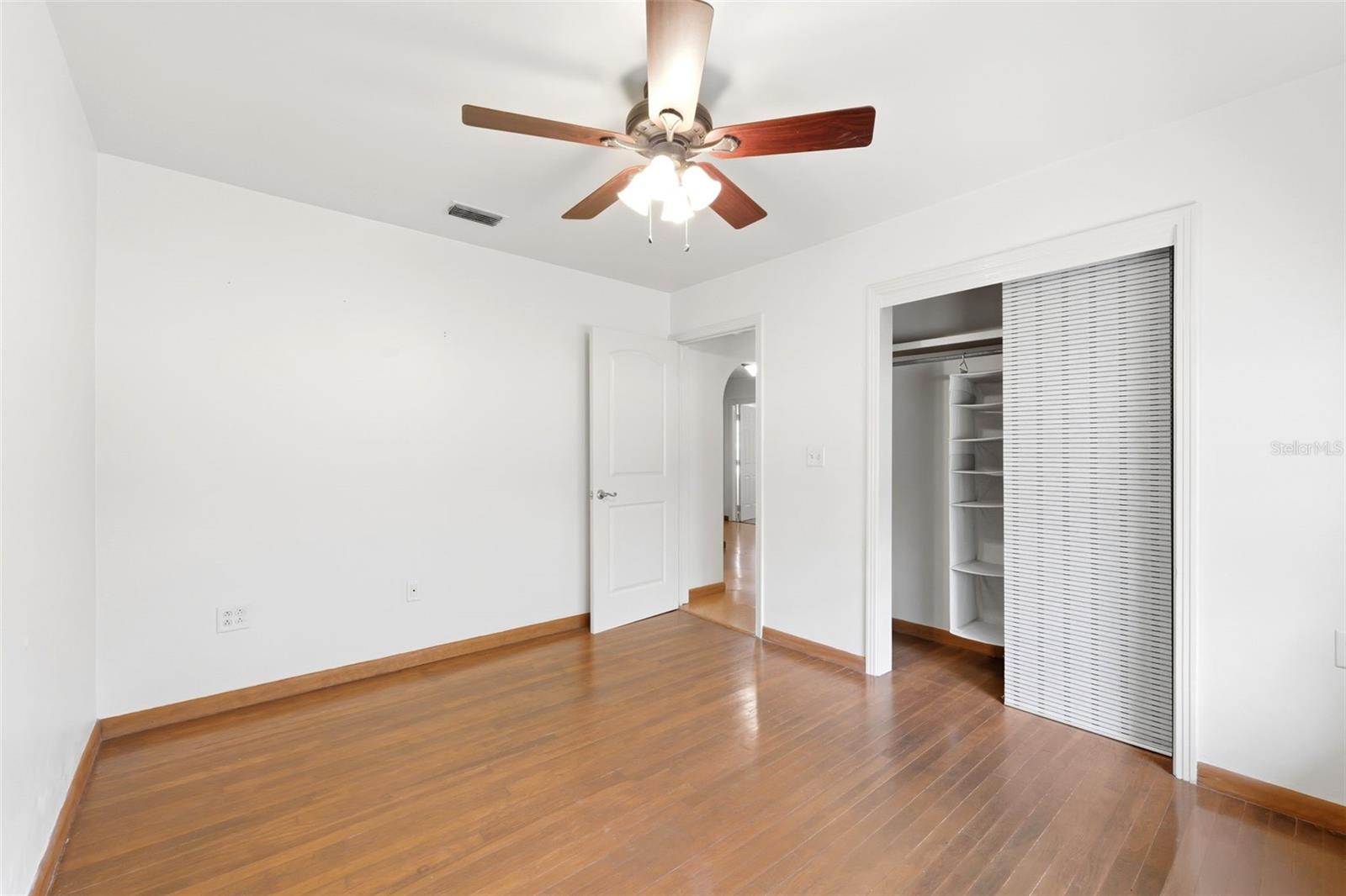 DVORAK MANOR - Residential