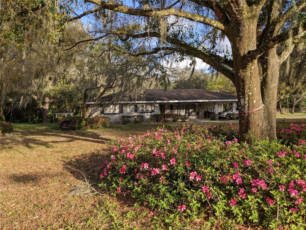 Photo of 11215 Davis Road, Tampa, FL 33637 (MLS # TB8544389)