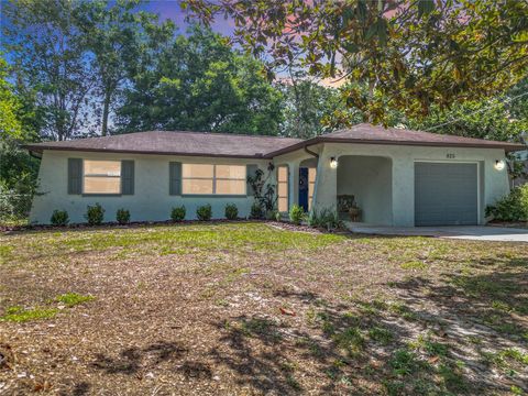 825 N HOLLYWOOD CIRCLE CRYSTAL RIVER FL 34429