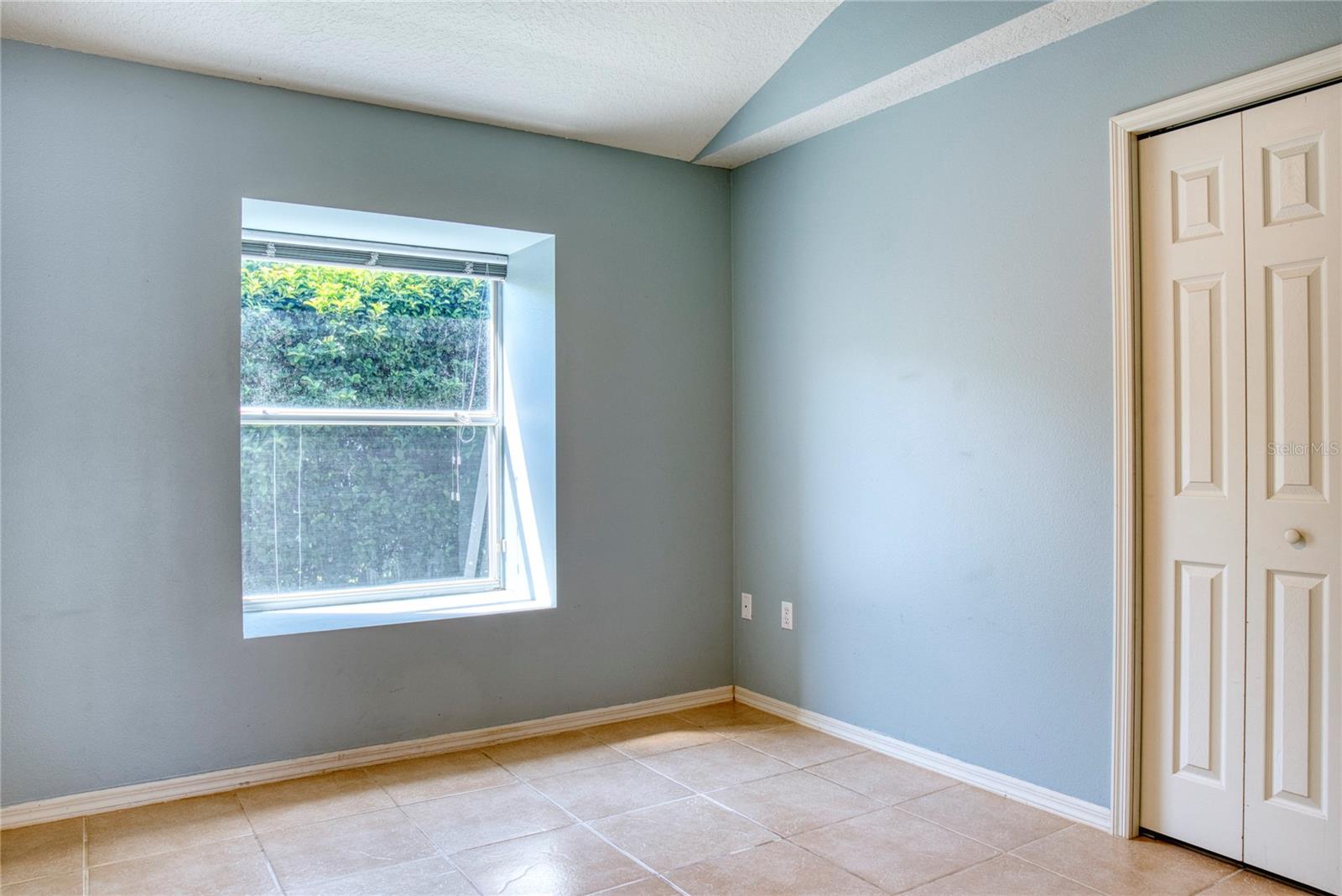 WOODS AT KINGS CREST 02 - Residential