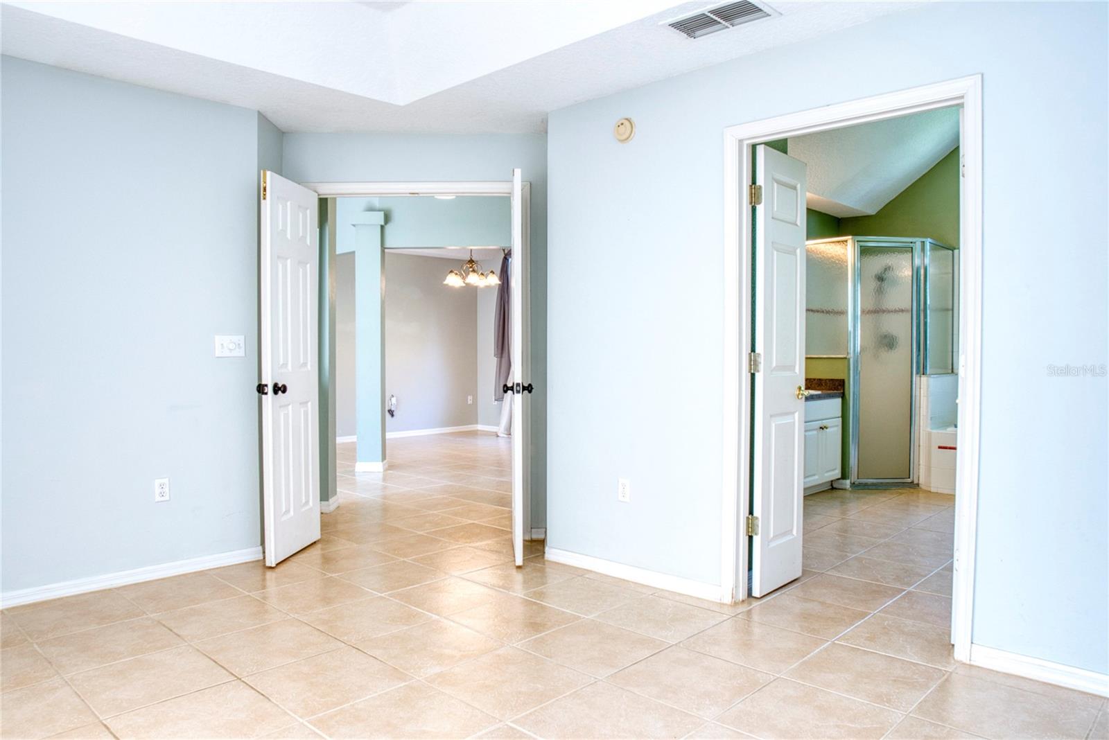 WOODS AT KINGS CREST 02 - Residential