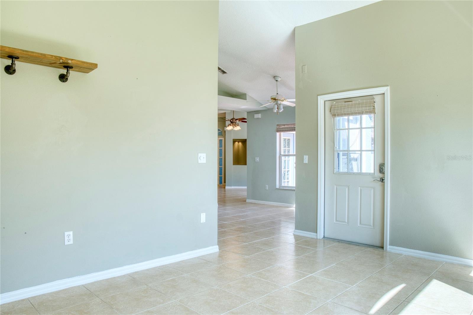 WOODS AT KINGS CREST 02 - Residential