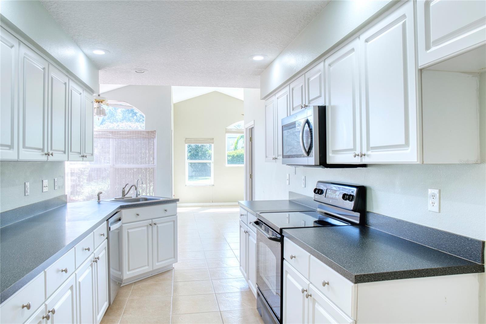 WOODS AT KINGS CREST 02 - Residential