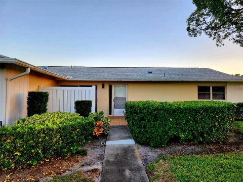 A home in PALM HARBOR