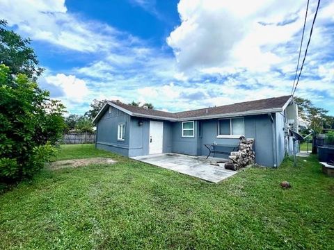 A home in SARASOTA