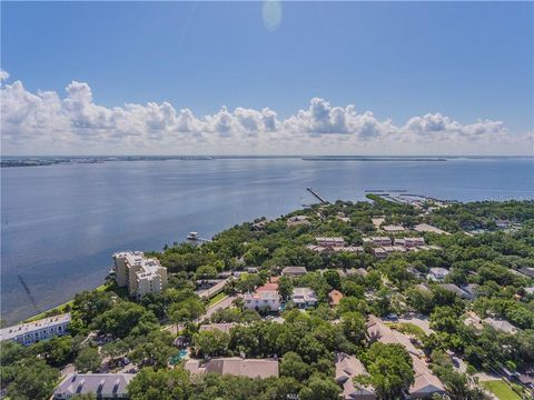 A home in TAMPA