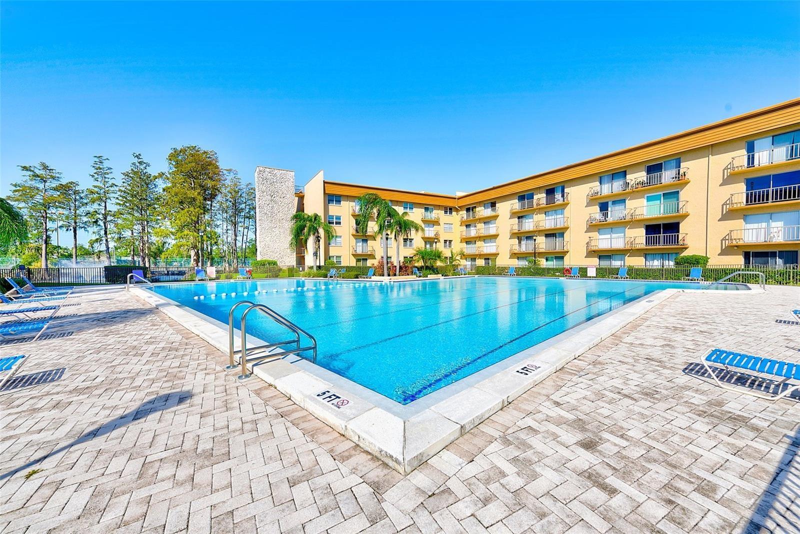 THE TAMPA RACQUET CLUB A CONDO - Residential