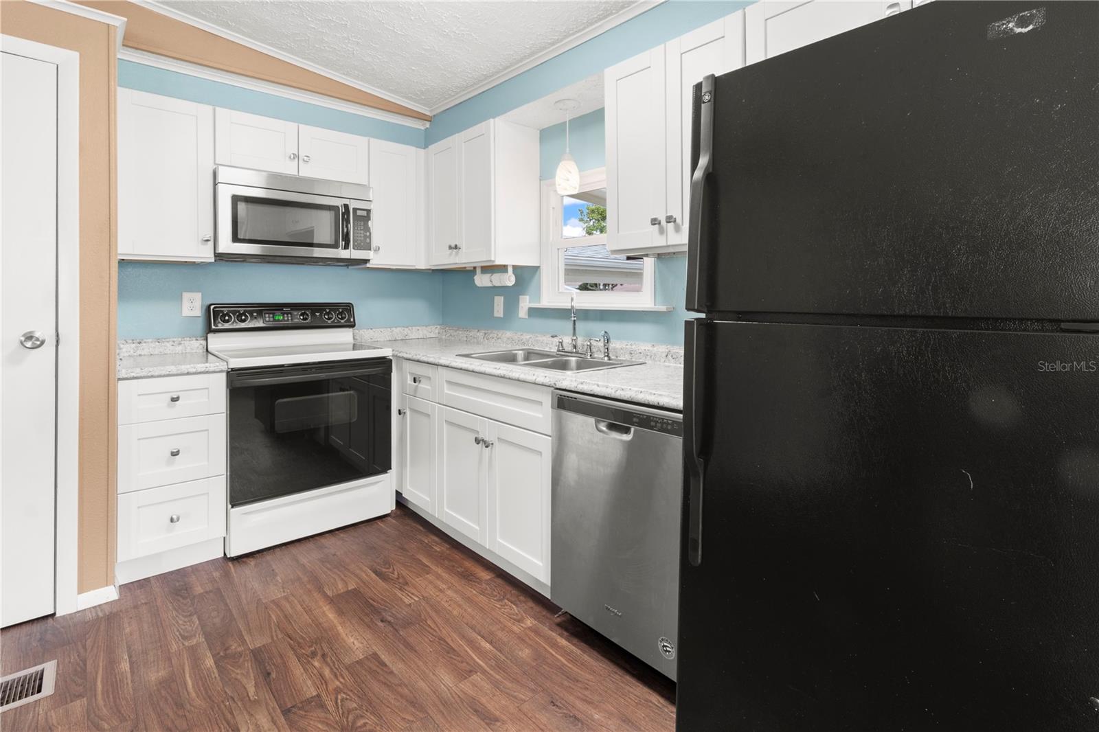 RIDGEWOOD MEADOWS PH II & III - Residential