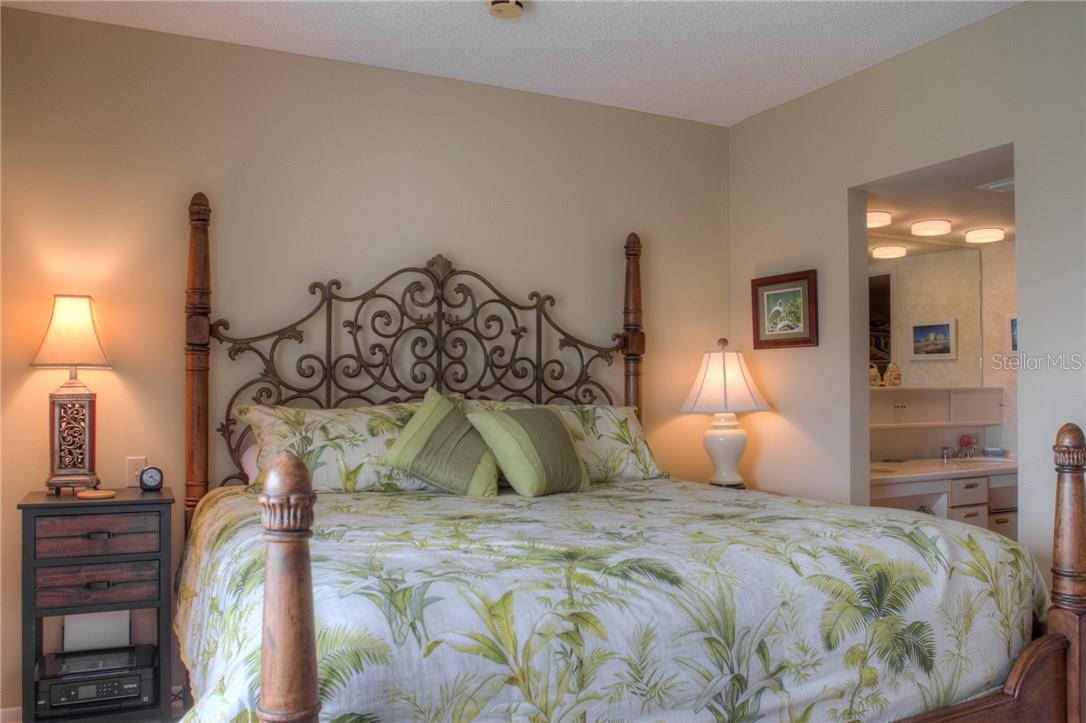 SUNSET BEACH - Residential Lease