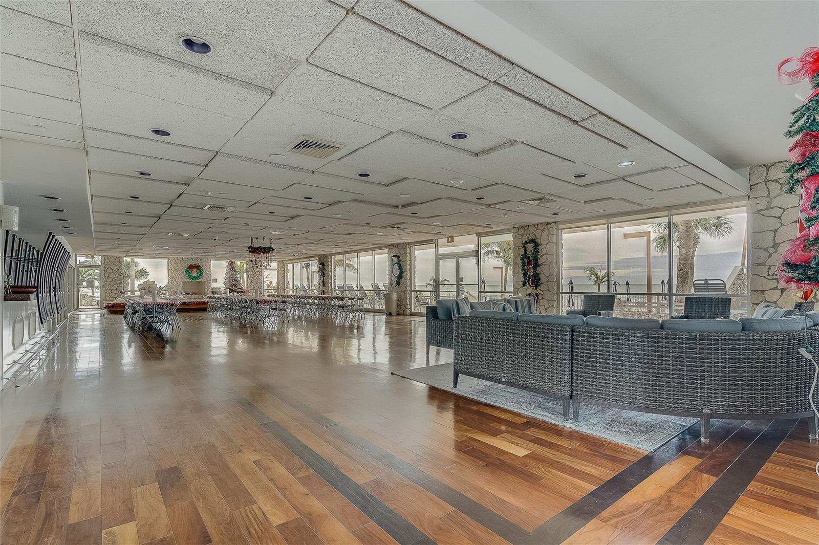 REDINGTON TOWERS BLDG 2 CONDO - Residential