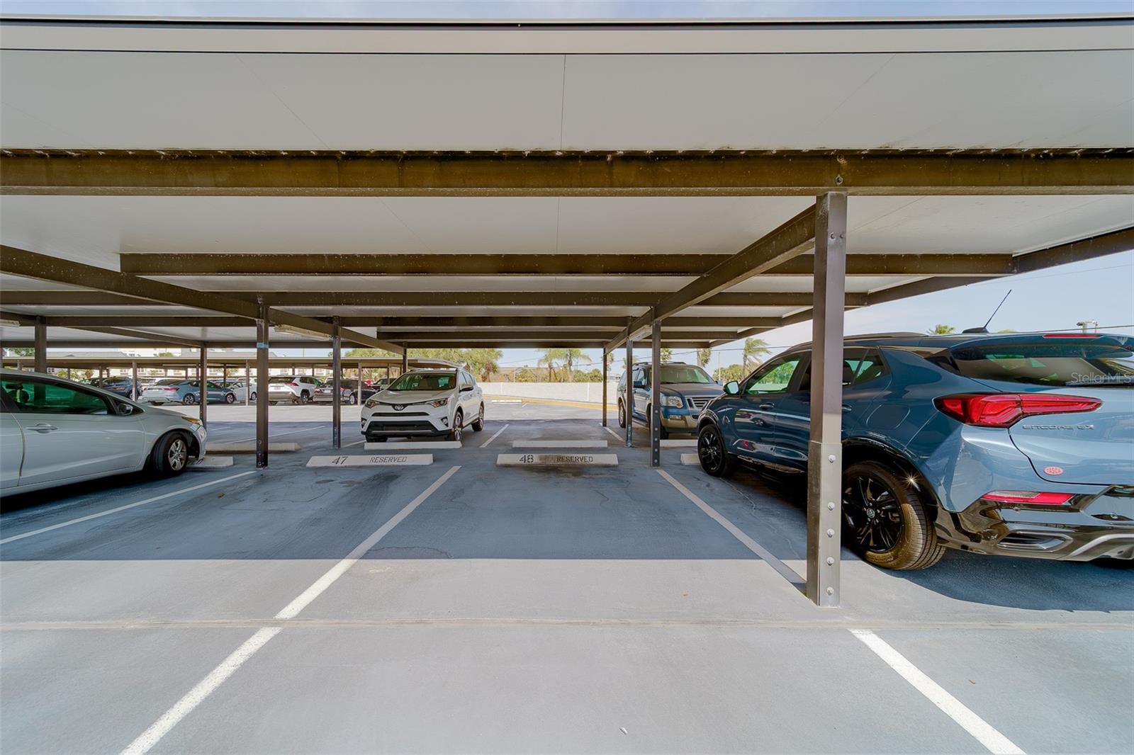 REDINGTON TOWERS BLDG 2 CONDO - Residential