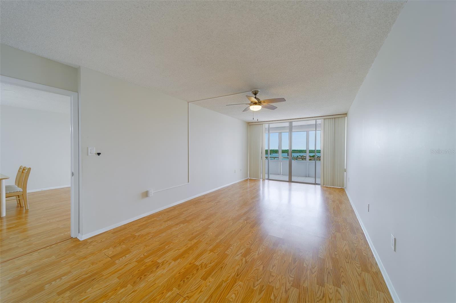 REDINGTON TOWERS BLDG 2 CONDO - Residential