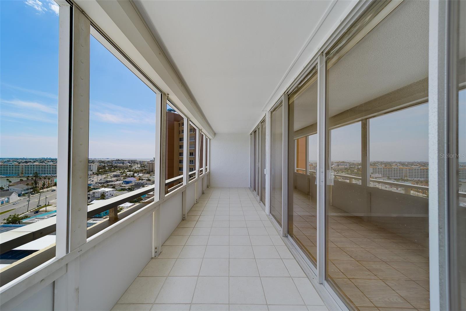 REDINGTON TOWERS BLDG 2 CONDO - Residential