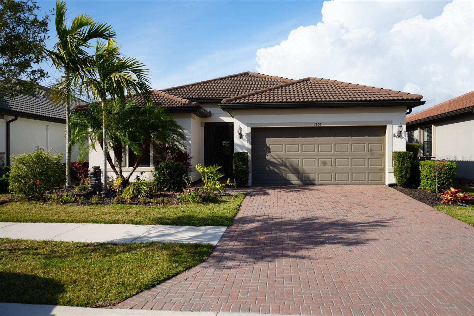 CYPRESS FALLS AT THE WOODLANDS - Residential