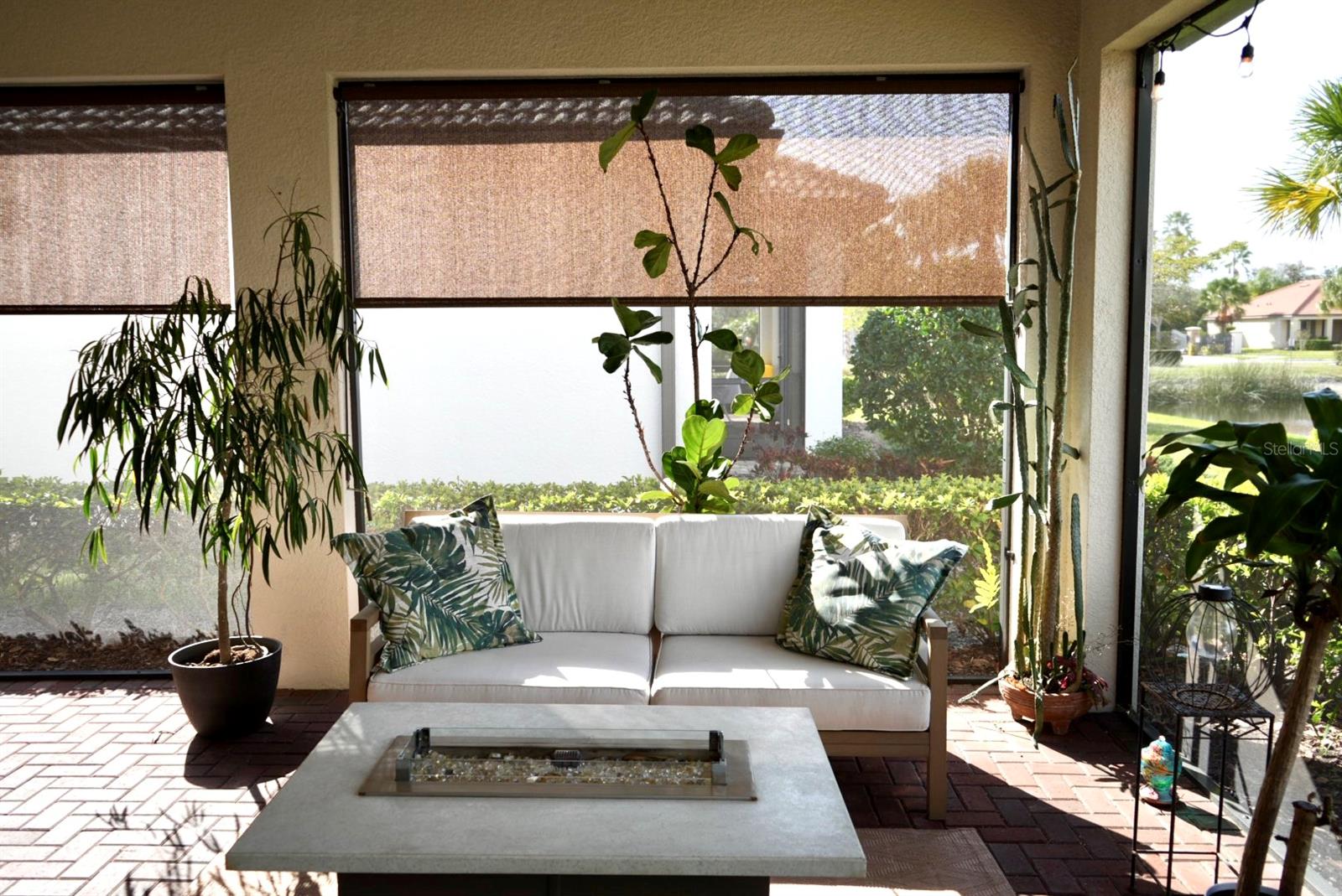 CYPRESS FALLS AT THE WOODLANDS - Residential