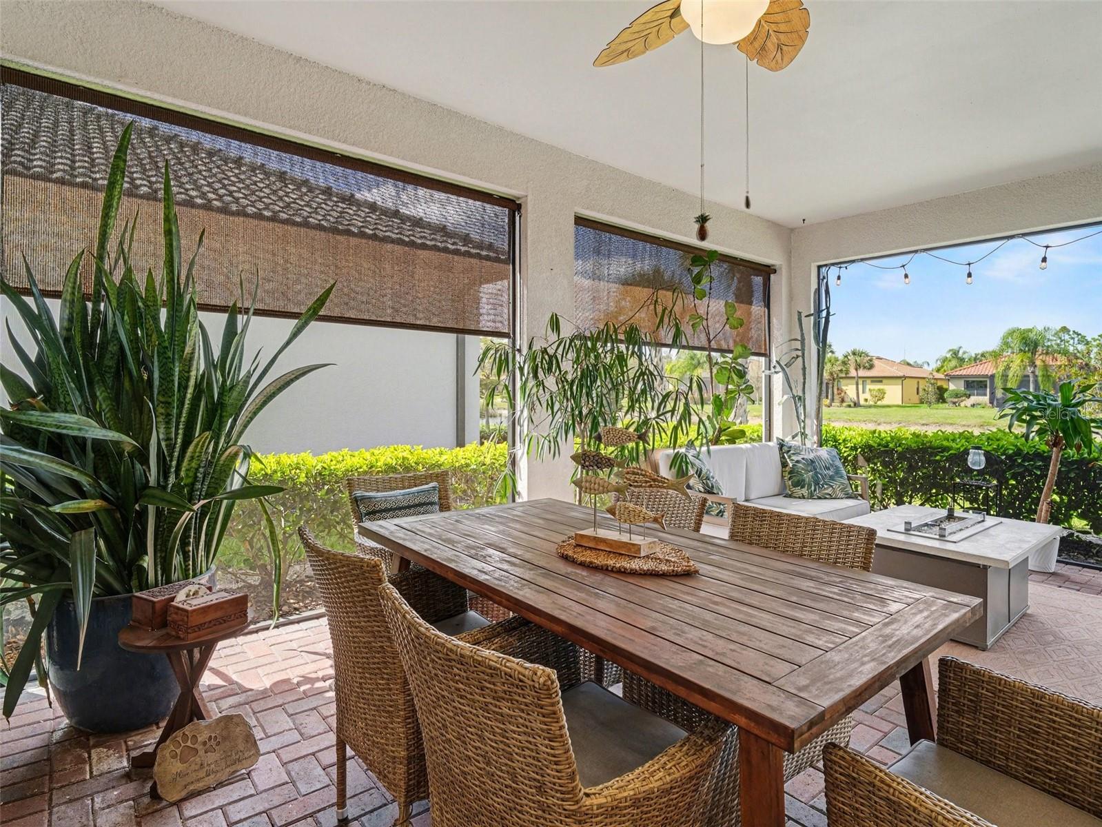 CYPRESS FALLS AT THE WOODLANDS - Residential