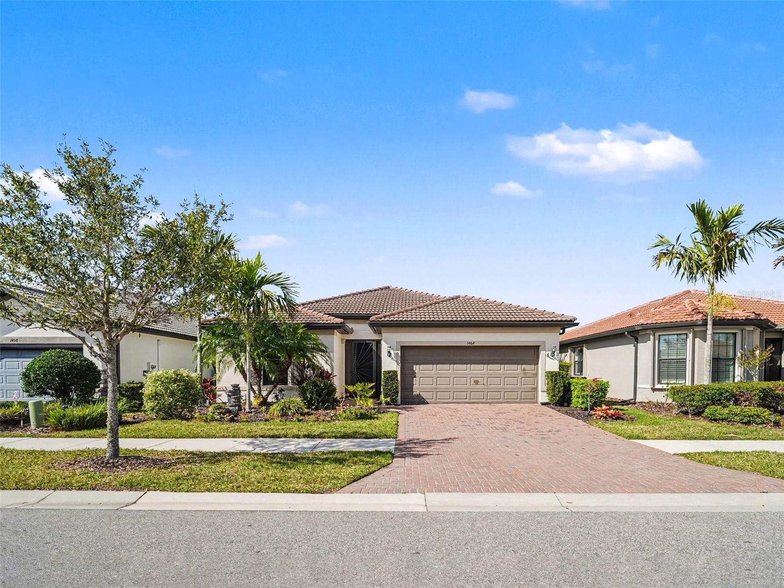 CYPRESS FALLS AT THE WOODLANDS - Residential