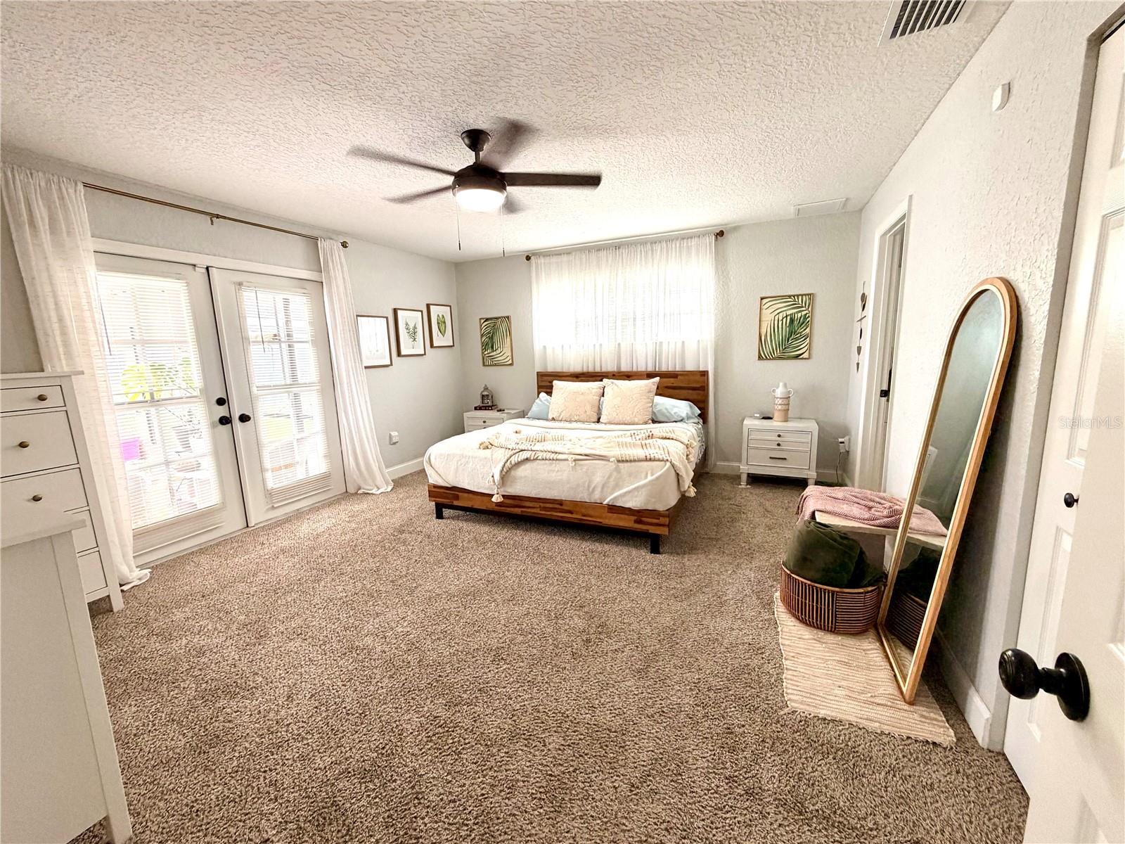 11450 LINDEN DRIVE