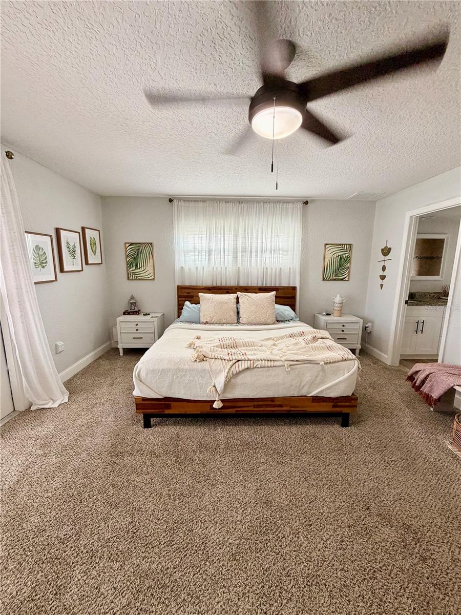 11450 LINDEN DRIVE
