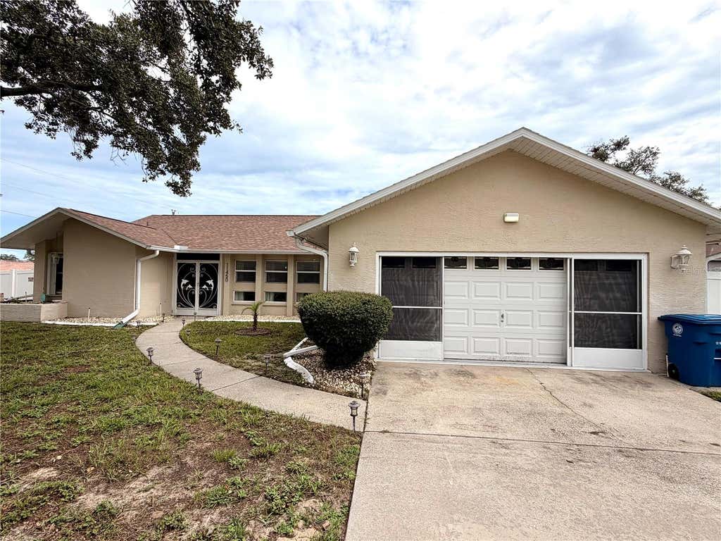 Photo of 11450 Linden Drive, Spring Hill, FL 34608 (MLS # TB8530599)