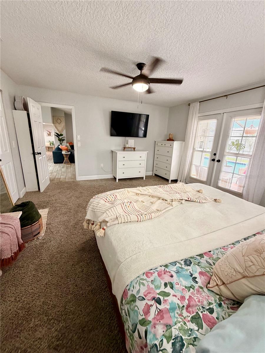 11450 LINDEN DRIVE