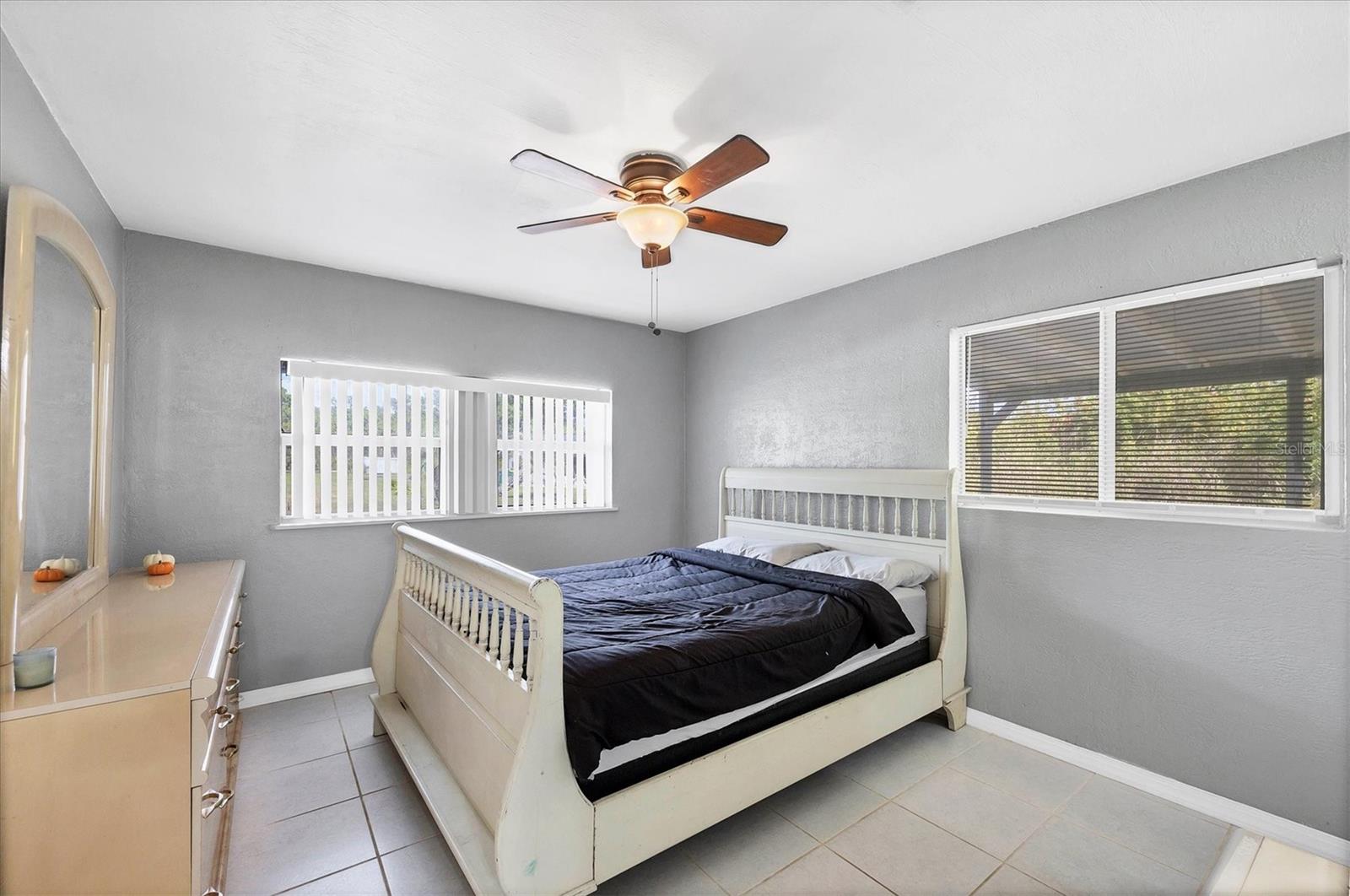 PINE LAKE - Residential