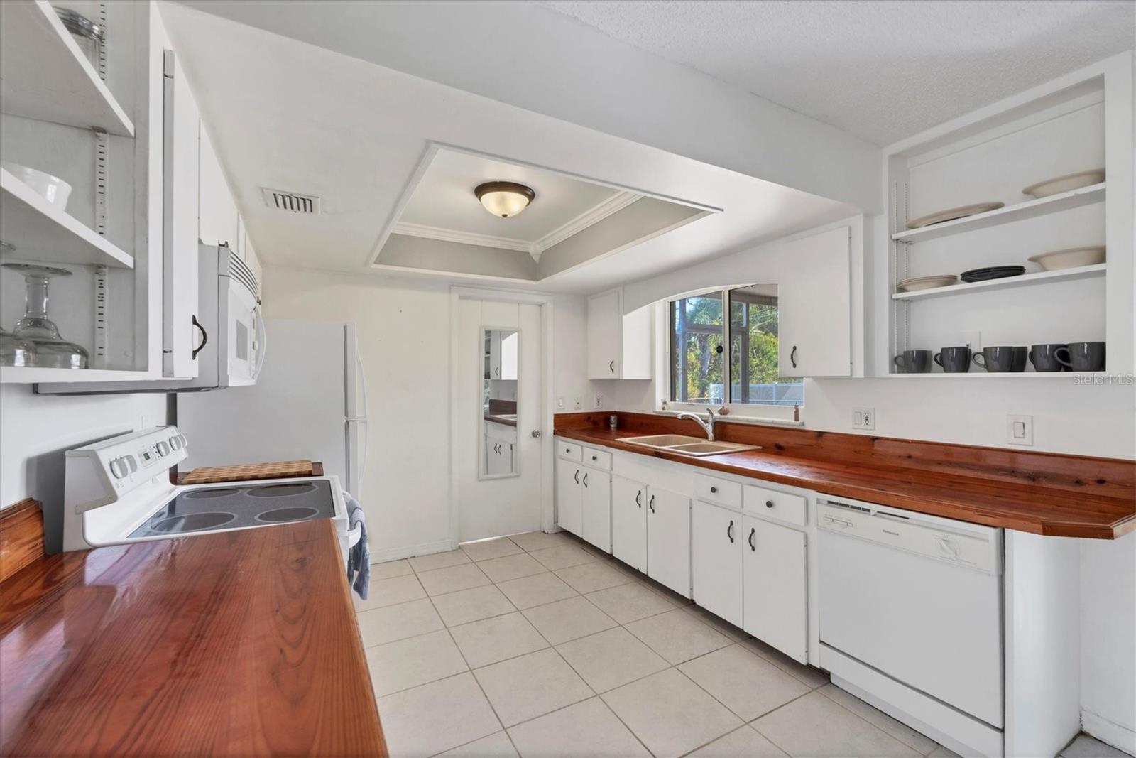 PINE LAKE - Residential