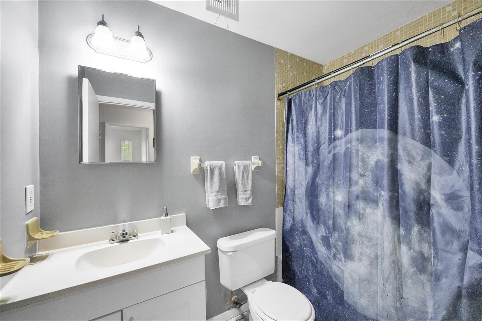 PINE LAKE - Residential