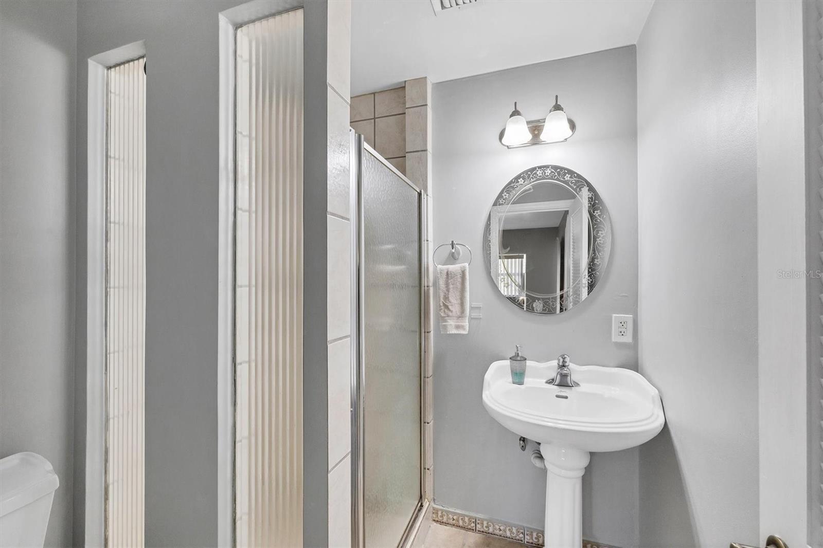 PINE LAKE - Residential