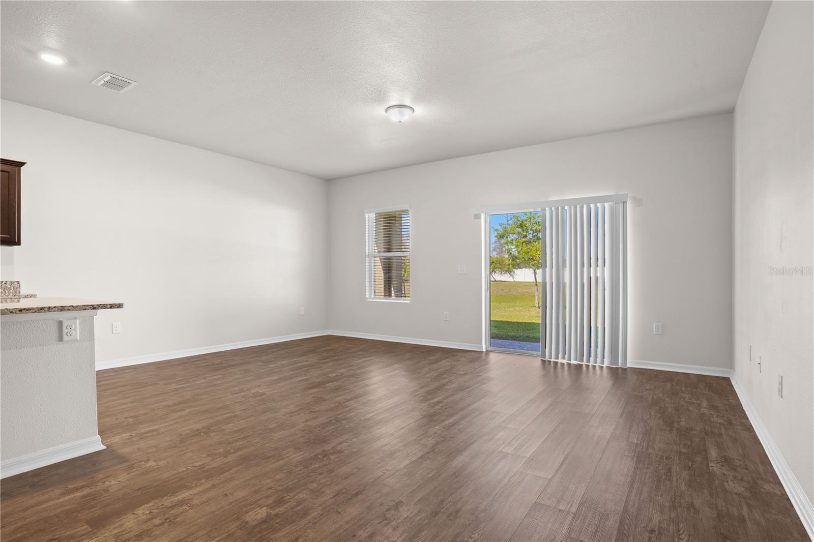 COASTAL WOODS UN B1 - Residential