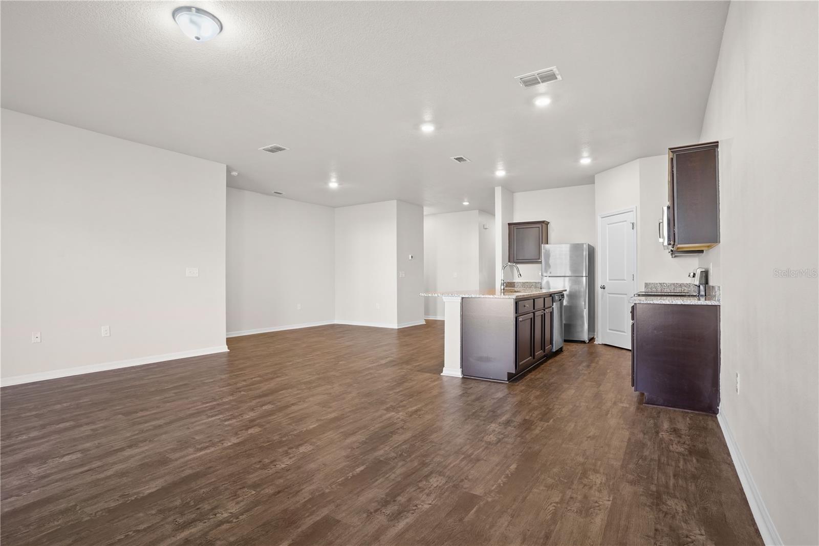 COASTAL WOODS UN B1 - Residential