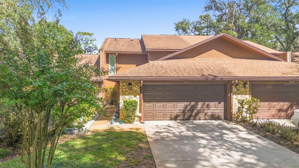 Photo of 920 Shady Branch Trail, Deland, FL 32724 (MLS # V4945417)