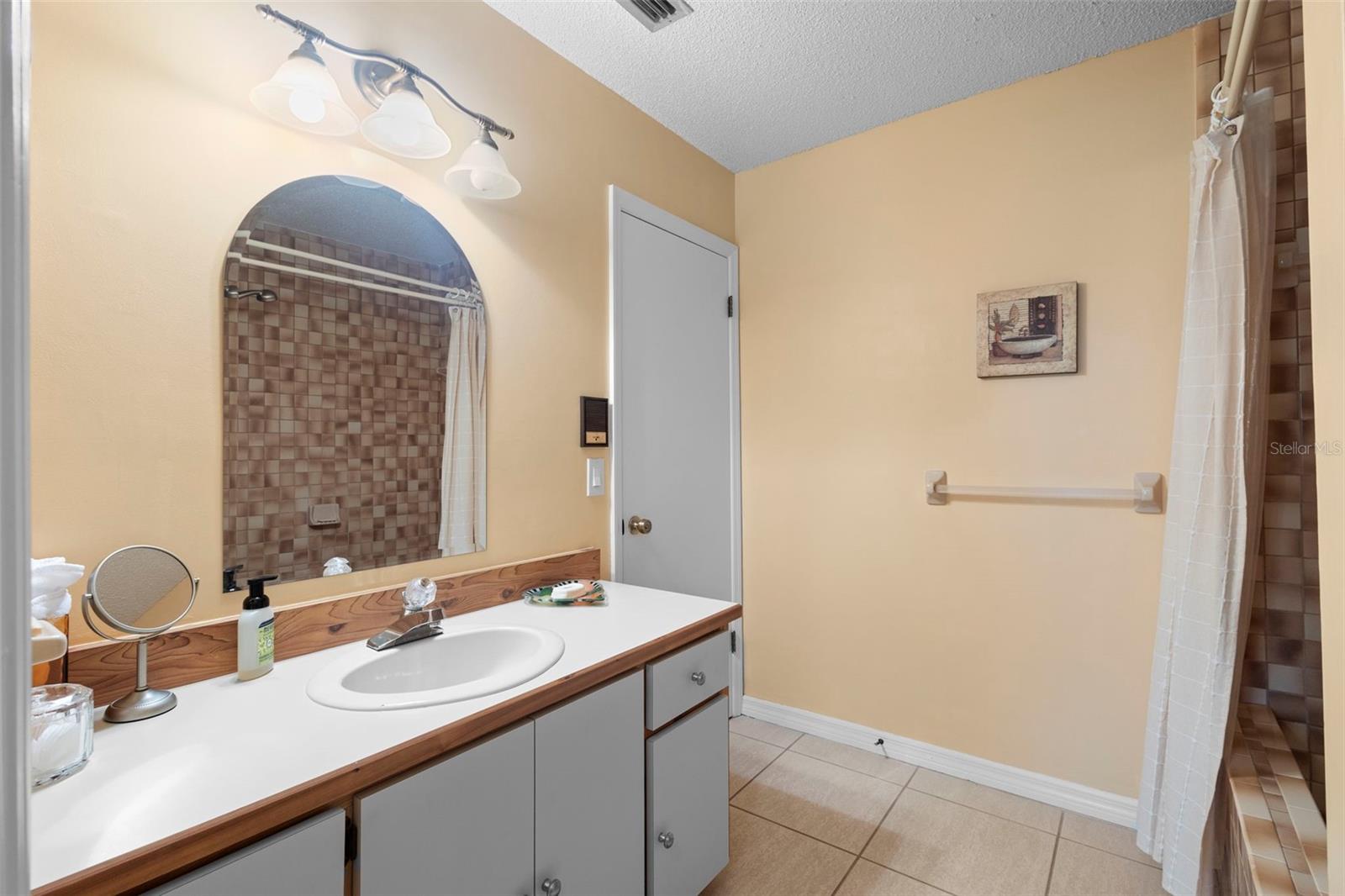 TRAILS WEST UNIT 06 - Residential