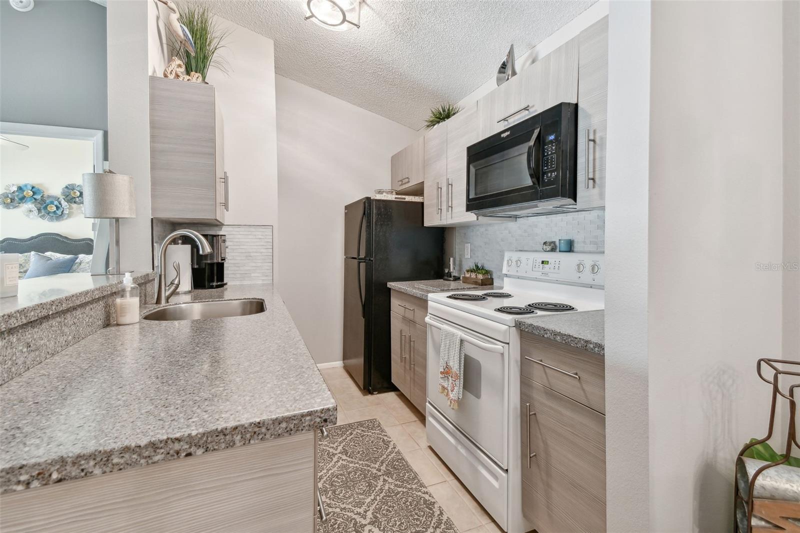 HUNTERS GLEN CONDO - Residential Lease