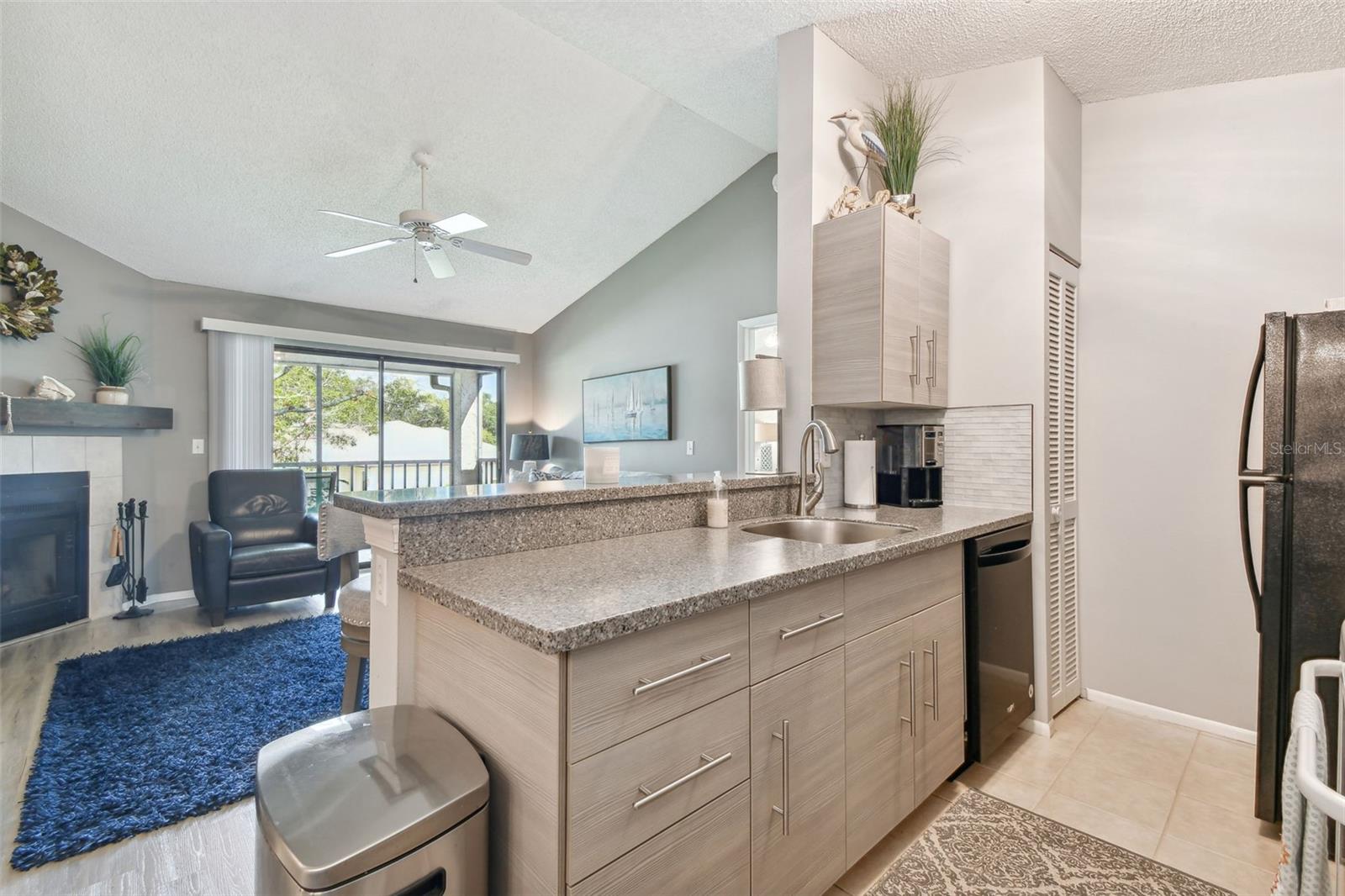 HUNTERS GLEN CONDO - Residential Lease