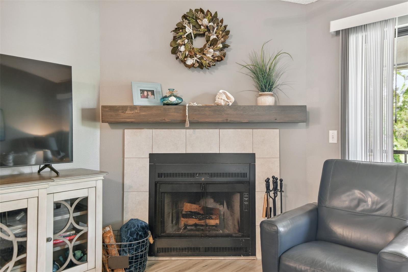 HUNTERS GLEN CONDO - Residential Lease