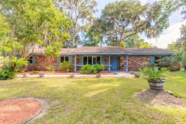 1225 VINE ST, DAYTONA BEACH, FL 32117 - Image d8bcf2bde8d4a0ddce415b8d110a5e9b/3194925706