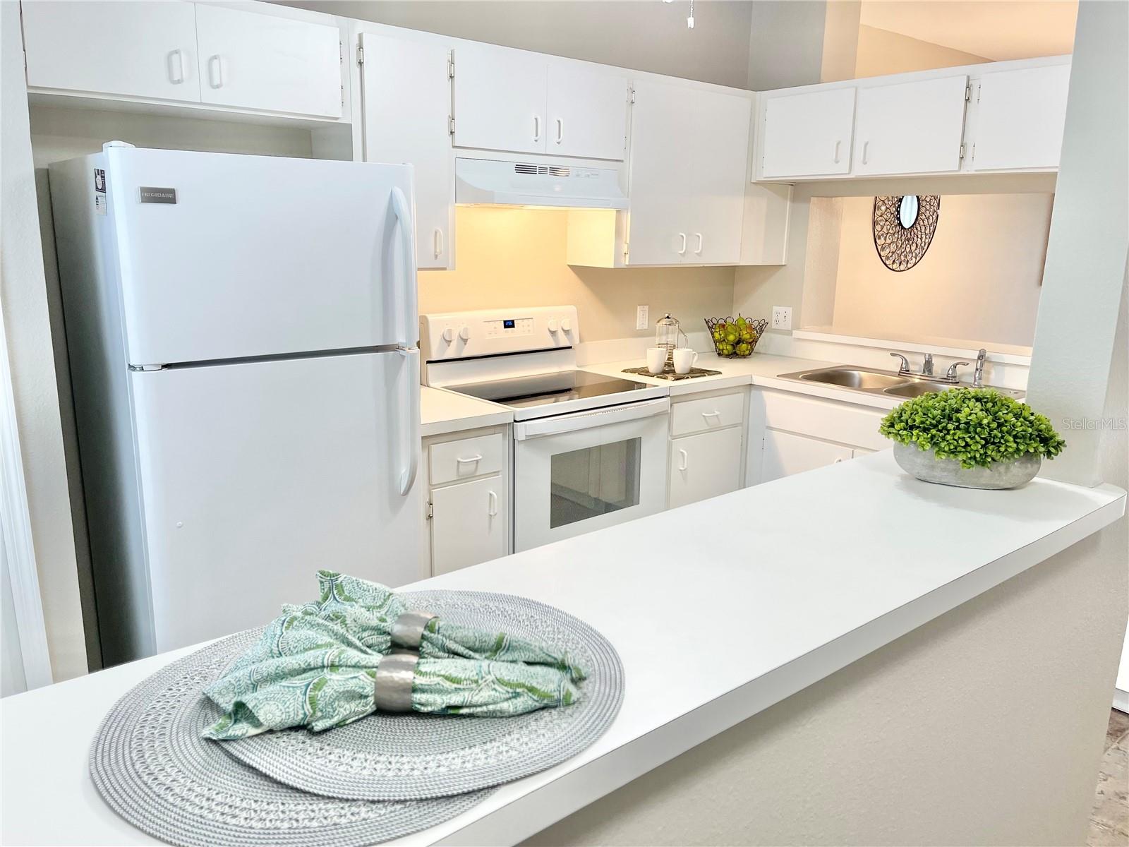 COUNTRYSIDE KEY - Residential Lease
