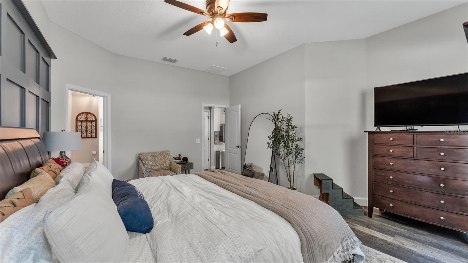 HOLLAND PARK PLACE PH 2 - Residential