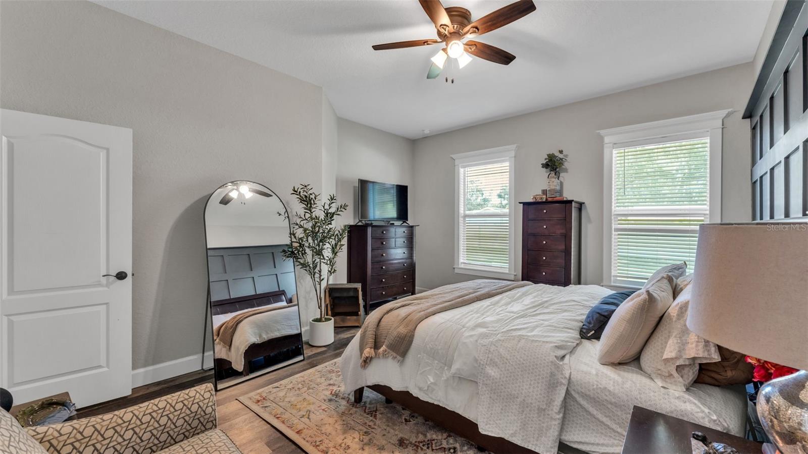 HOLLAND PARK PLACE PH 2 - Residential