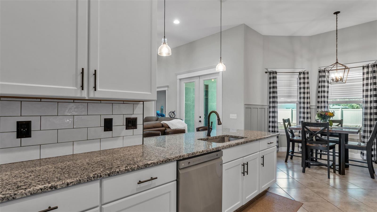 HOLLAND PARK PLACE PH 2 - Residential