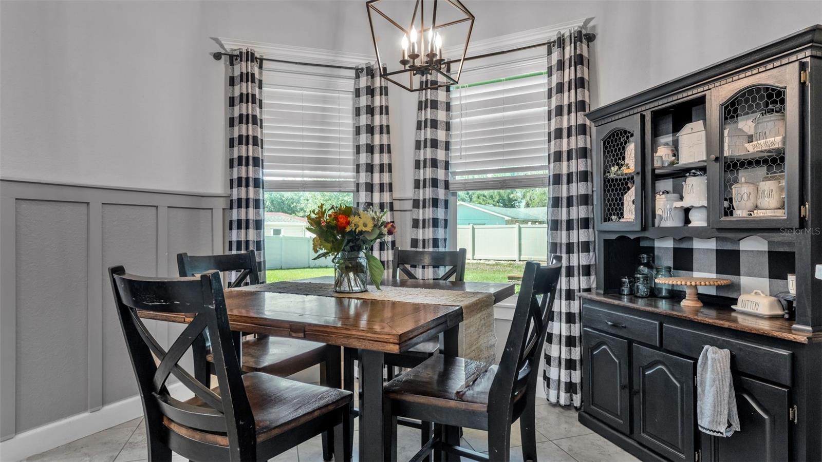 HOLLAND PARK PLACE PH 2 - Residential