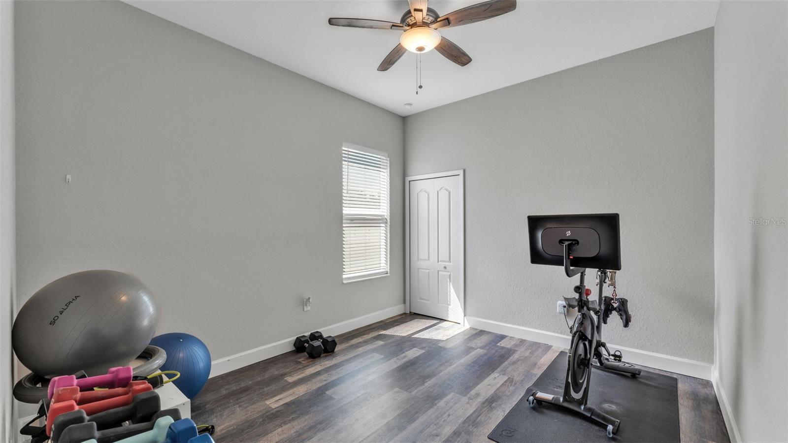 HOLLAND PARK PLACE PH 2 - Residential