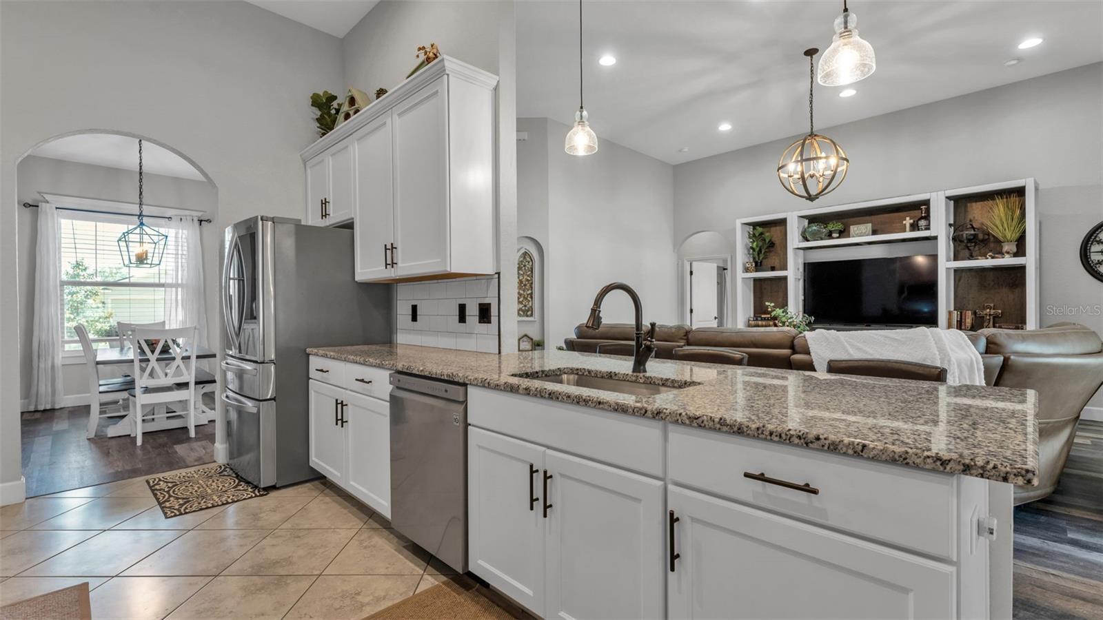 HOLLAND PARK PLACE PH 2 - Residential