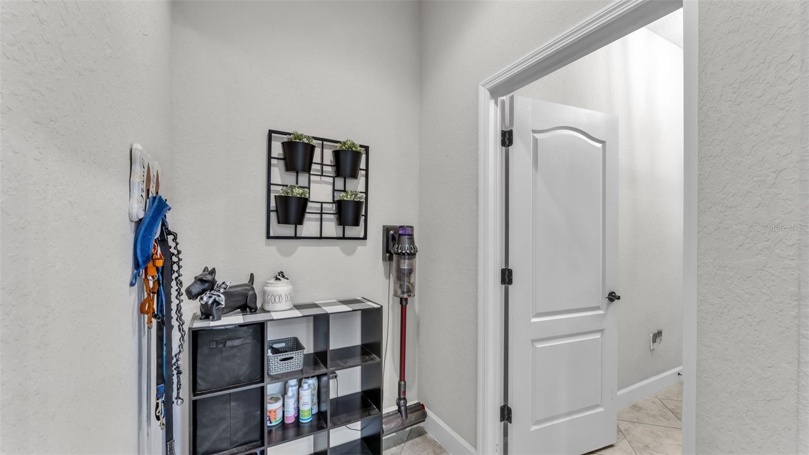 HOLLAND PARK PLACE PH 2 - Residential