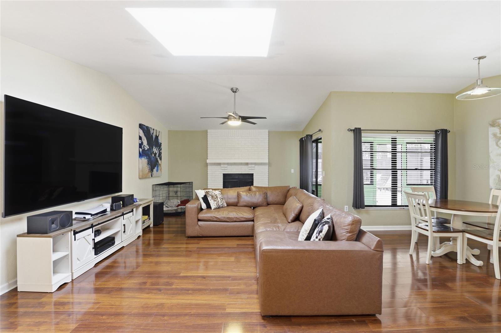 PINE GLADE - Residential