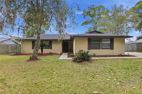 Photo of 7306 SW 17th Place, Gainesville, FL 32607 (MLS # GC539288)