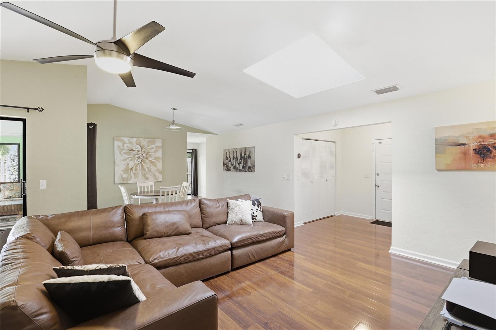 PINE GLADE - Residential