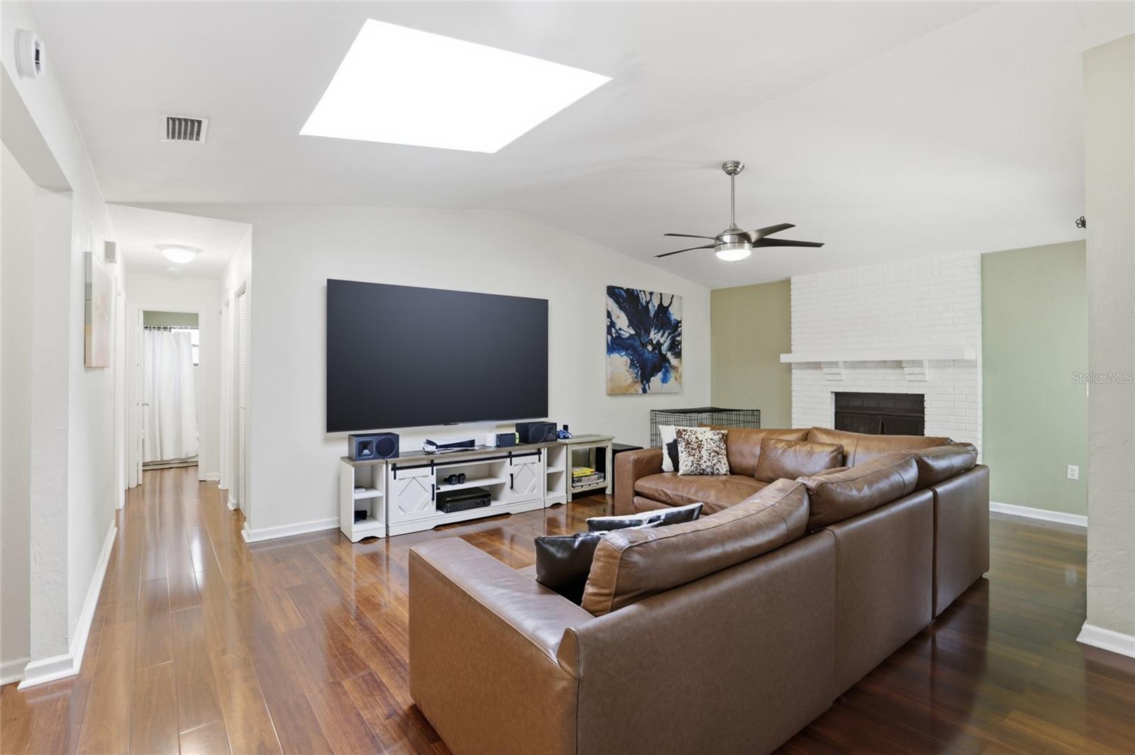 PINE GLADE - Residential