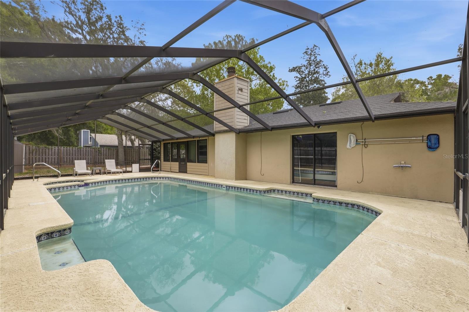 PINE GLADE - Residential